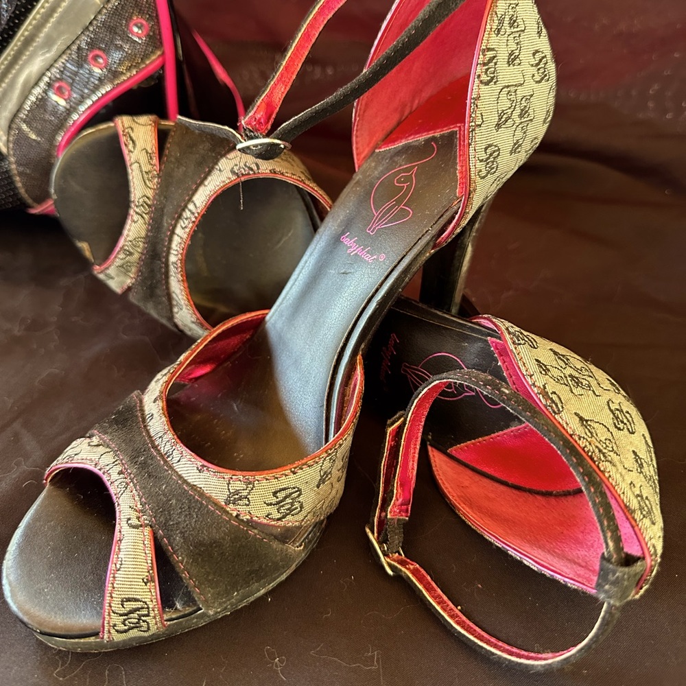 Size 8 Baby Phat Heel with Matching Handbag
